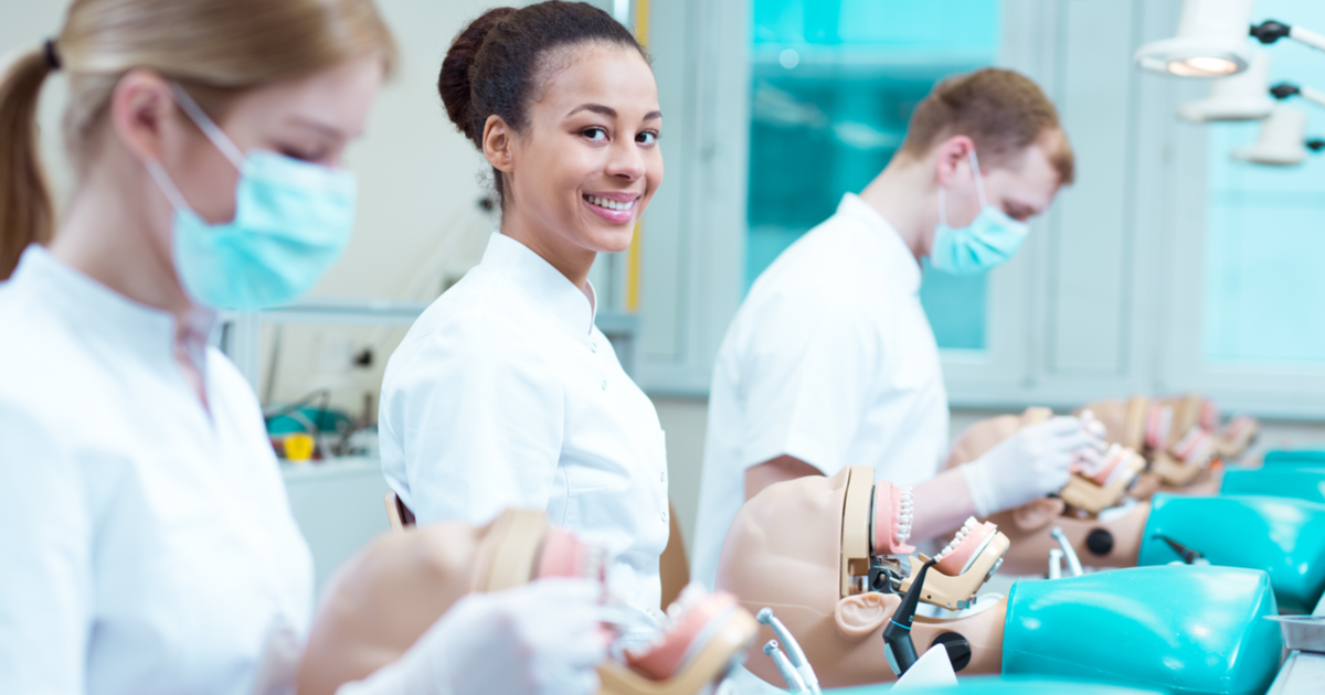 This Is How to Write a Good Dental School Personal Statement